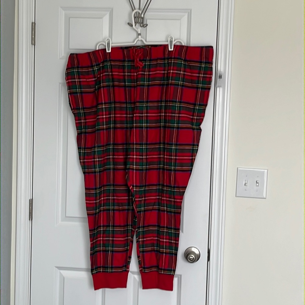 Plaid jogger pajama pants NWT Old Navy